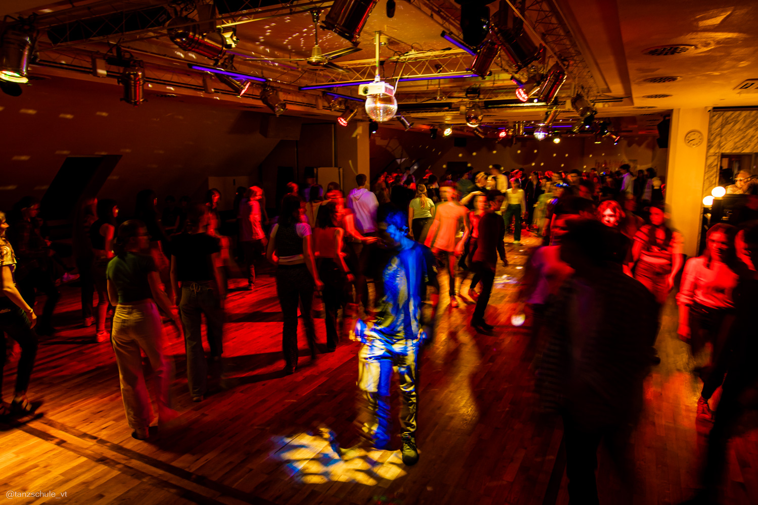 20230401 Tanzparty 5211